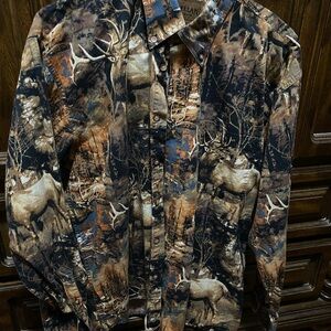 Magellan Outdoors Brown Wildlife Print Men's Shirt Size Large